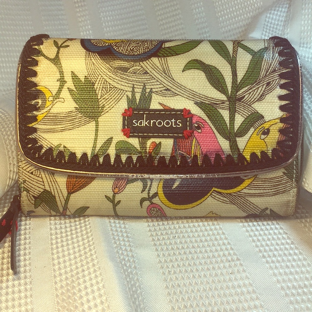 SakRoots wallet preloved large w/lots of room, FUN